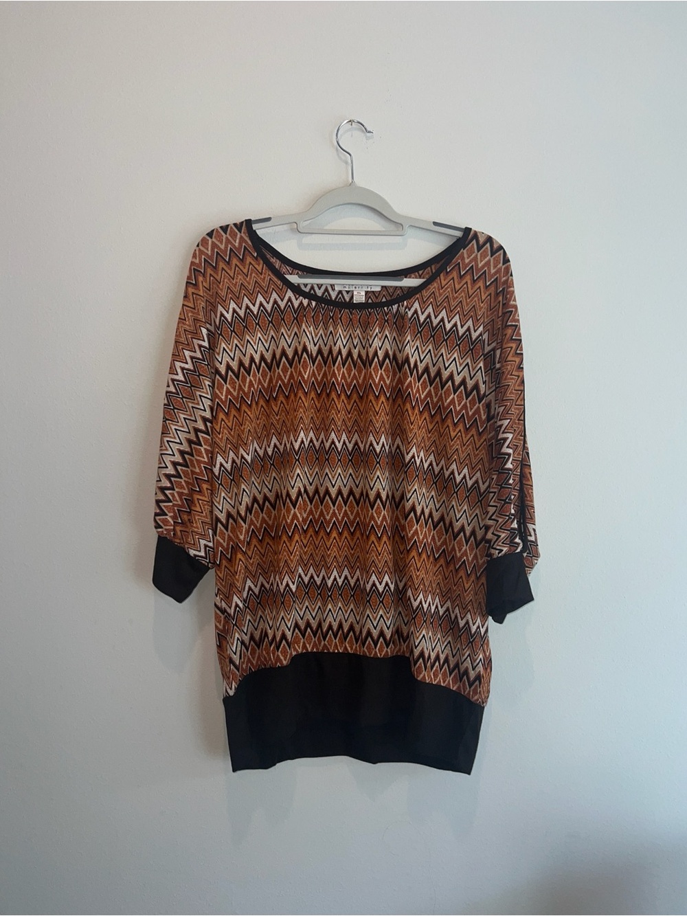 Inspire Maternity Boho Zig Zag Chevron Print  Size XL Earth Tones Top NWT